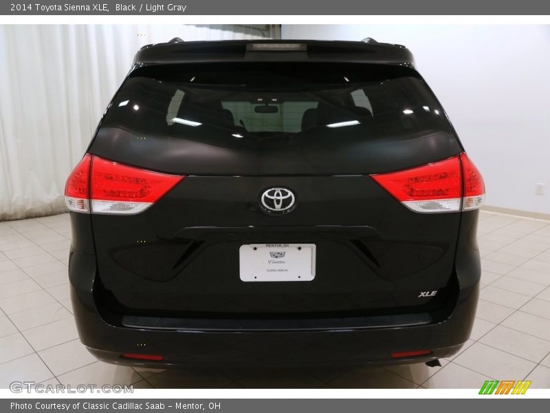 Black / Light Gray 2014 Toyota Sienna XLE