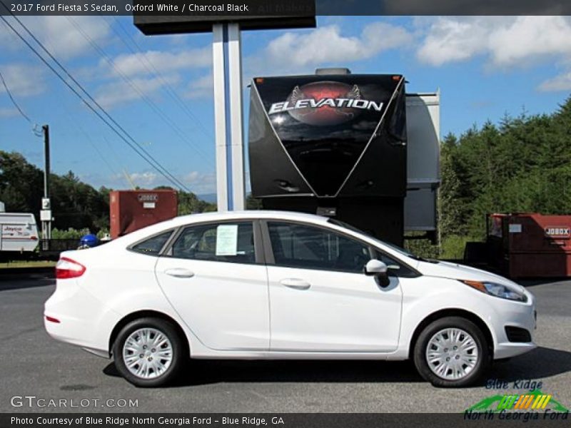 Oxford White / Charcoal Black 2017 Ford Fiesta S Sedan
