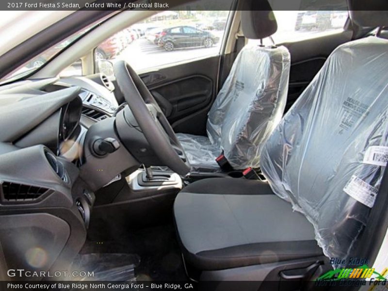 Oxford White / Charcoal Black 2017 Ford Fiesta S Sedan