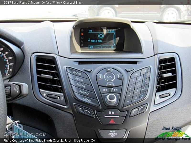 Oxford White / Charcoal Black 2017 Ford Fiesta S Sedan