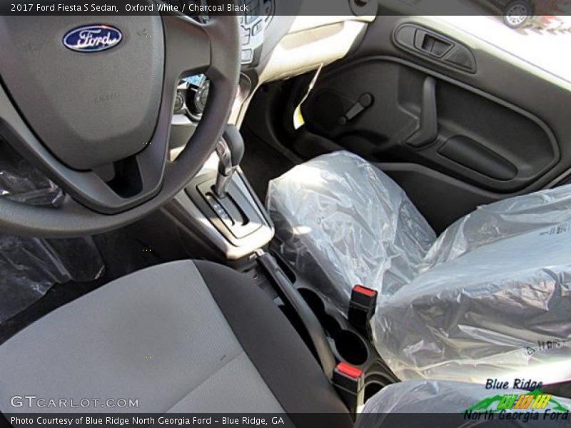 Oxford White / Charcoal Black 2017 Ford Fiesta S Sedan