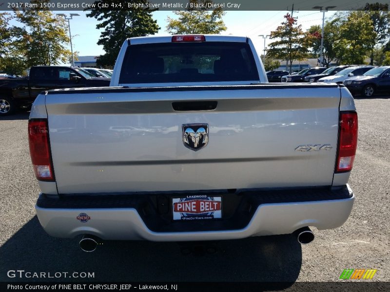 Bright Silver Metallic / Black/Diesel Gray 2017 Ram 1500 Express Crew Cab 4x4