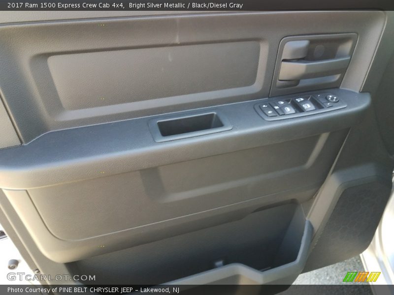 Bright Silver Metallic / Black/Diesel Gray 2017 Ram 1500 Express Crew Cab 4x4