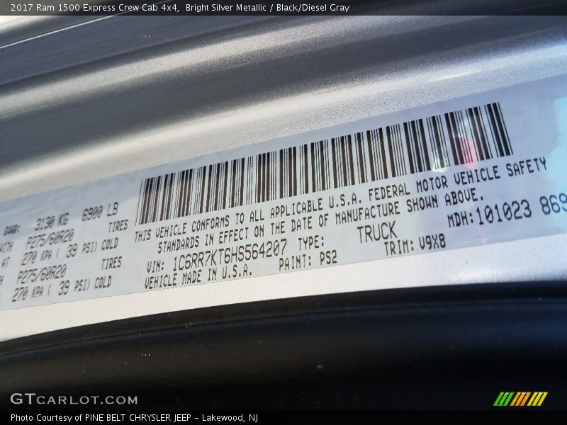 Bright Silver Metallic / Black/Diesel Gray 2017 Ram 1500 Express Crew Cab 4x4