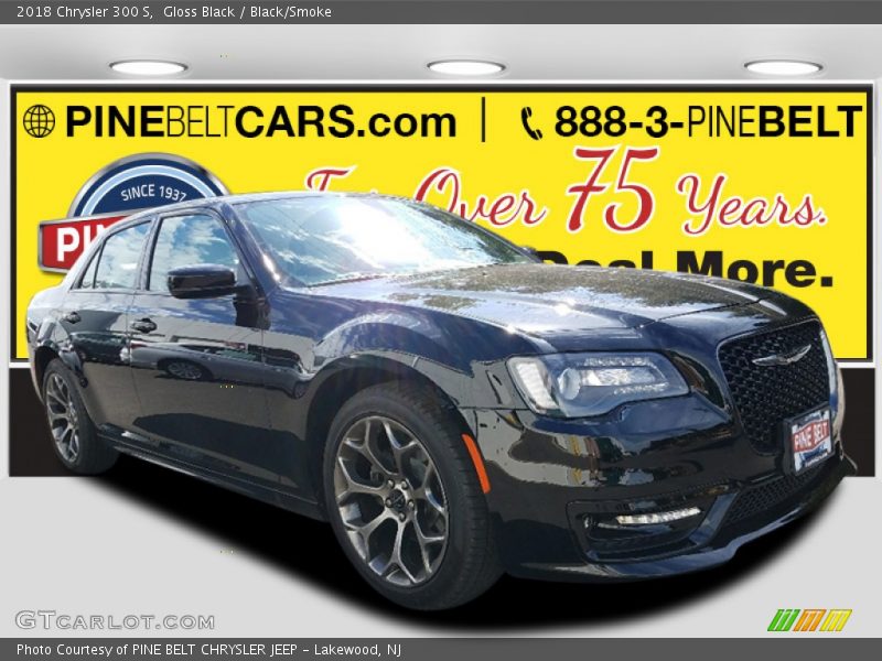 Gloss Black / Black/Smoke 2018 Chrysler 300 S