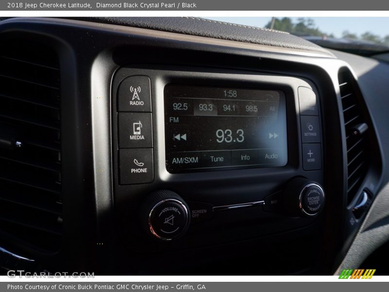 Diamond Black Crystal Pearl / Black 2018 Jeep Cherokee Latitude