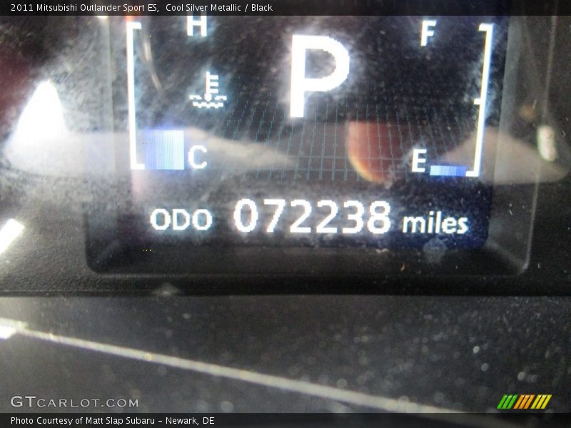 Cool Silver Metallic / Black 2011 Mitsubishi Outlander Sport ES
