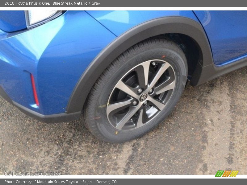 Blue Streak Metallic / Gray 2018 Toyota Prius c One
