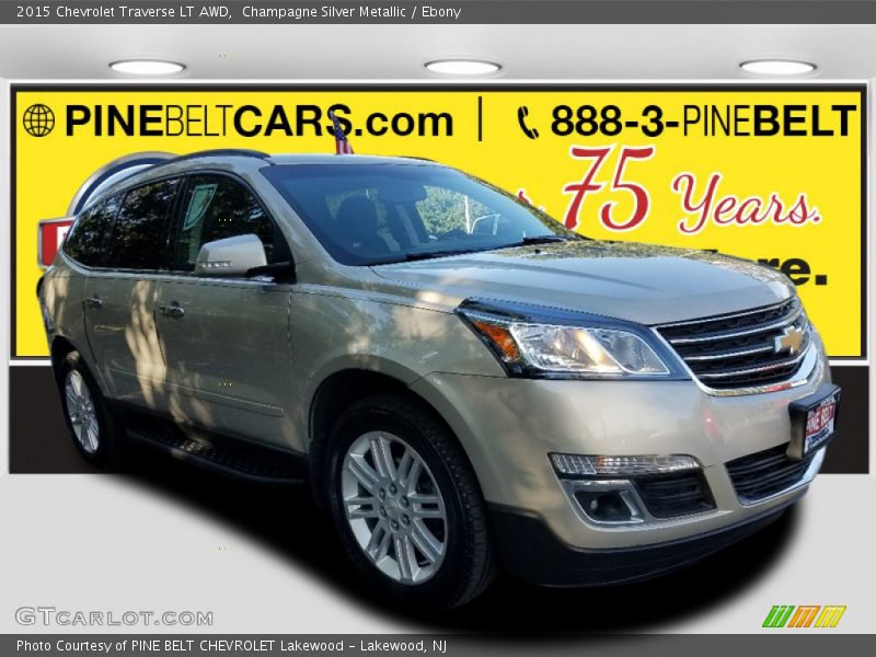 Champagne Silver Metallic / Ebony 2015 Chevrolet Traverse LT AWD