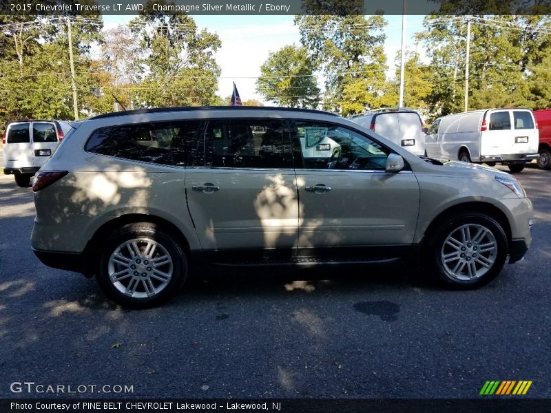 Champagne Silver Metallic / Ebony 2015 Chevrolet Traverse LT AWD