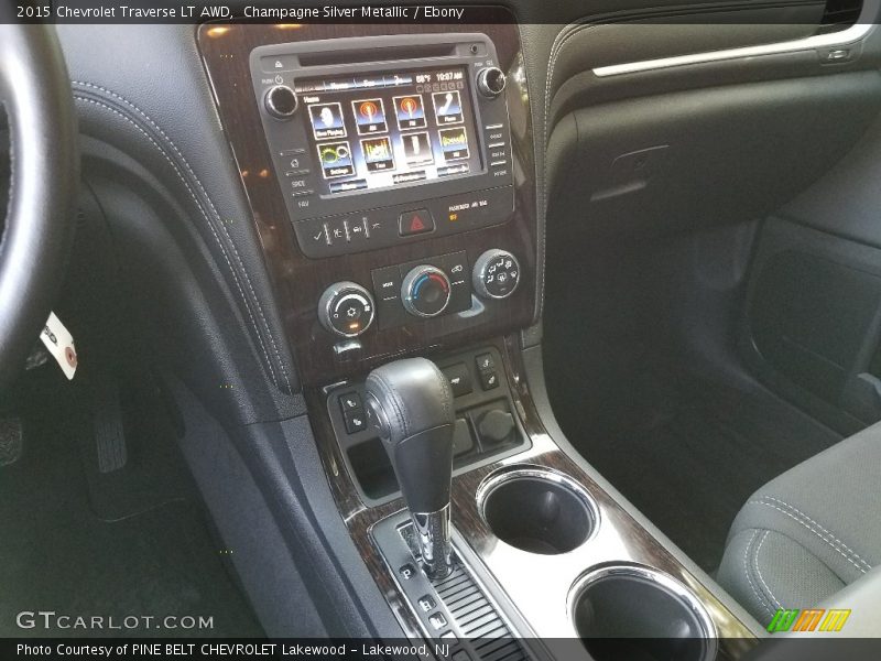 Champagne Silver Metallic / Ebony 2015 Chevrolet Traverse LT AWD
