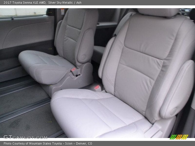 Silver Sky Metallic / Ash 2017 Toyota Sienna XLE AWD