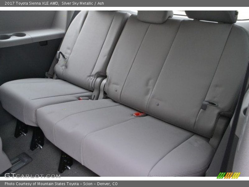 Silver Sky Metallic / Ash 2017 Toyota Sienna XLE AWD