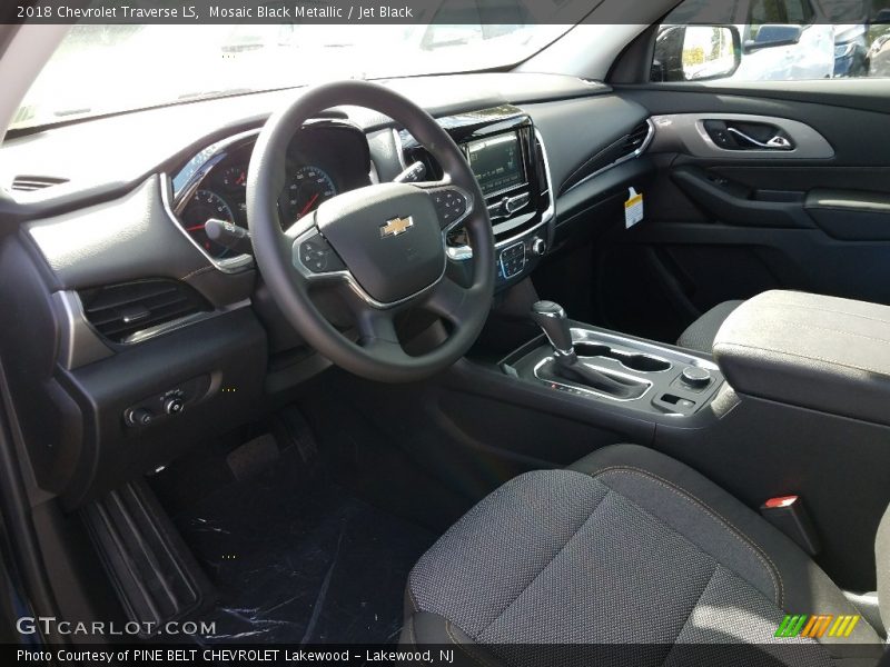 Mosaic Black Metallic / Jet Black 2018 Chevrolet Traverse LS