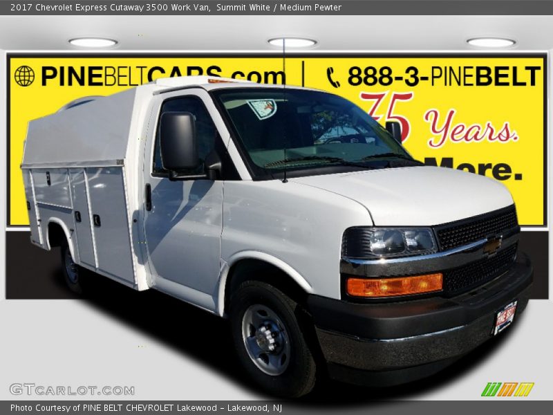 Summit White / Medium Pewter 2017 Chevrolet Express Cutaway 3500 Work Van