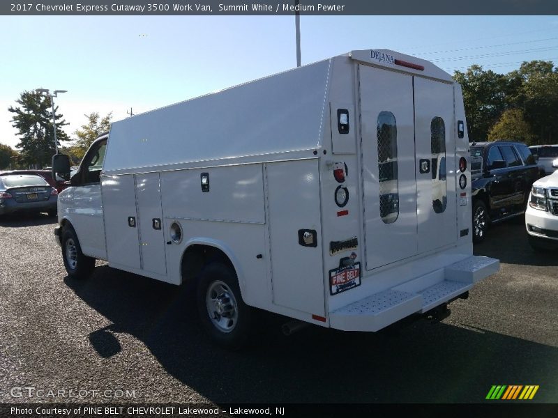 Summit White / Medium Pewter 2017 Chevrolet Express Cutaway 3500 Work Van