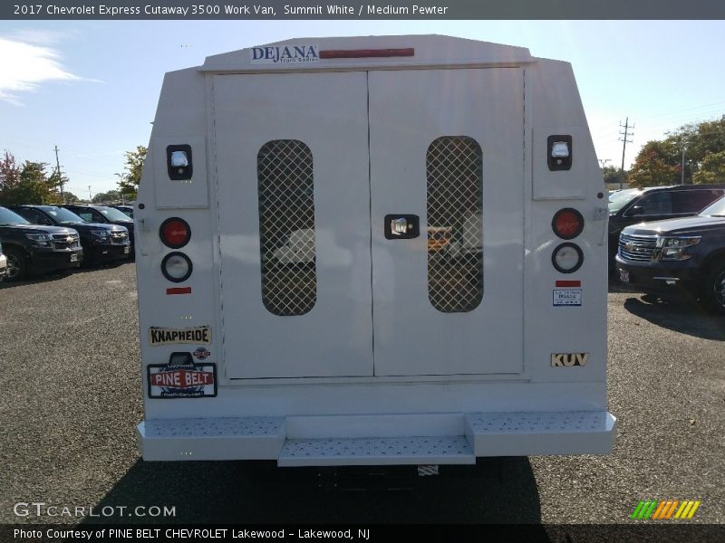 Summit White / Medium Pewter 2017 Chevrolet Express Cutaway 3500 Work Van