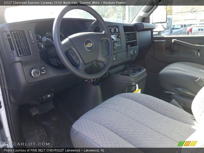 Summit White / Medium Pewter 2017 Chevrolet Express Cutaway 3500 Work Van
