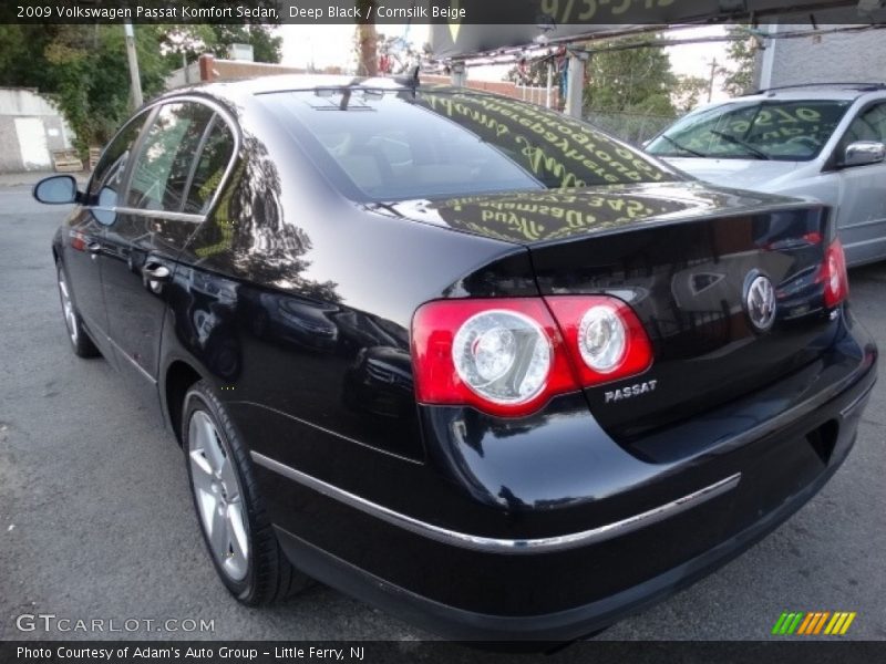 Deep Black / Cornsilk Beige 2009 Volkswagen Passat Komfort Sedan