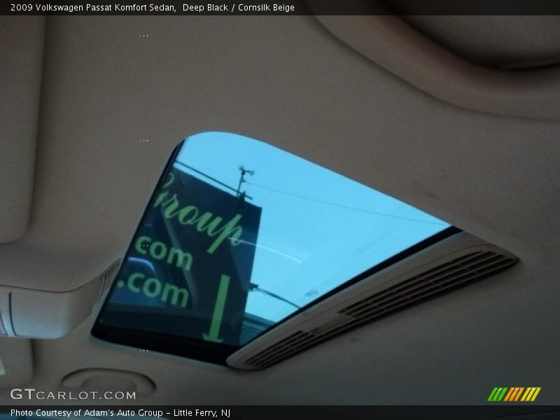 Deep Black / Cornsilk Beige 2009 Volkswagen Passat Komfort Sedan
