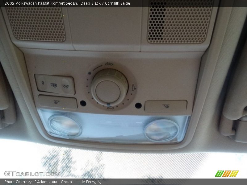 Deep Black / Cornsilk Beige 2009 Volkswagen Passat Komfort Sedan