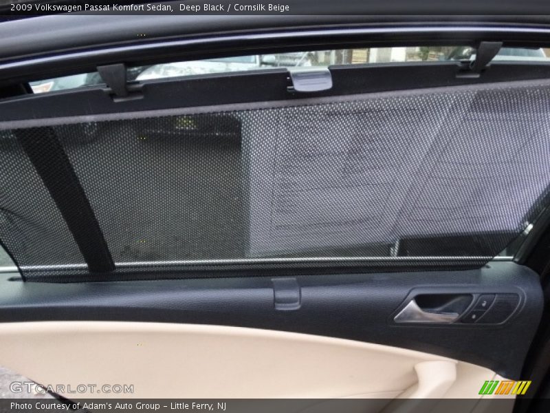 Deep Black / Cornsilk Beige 2009 Volkswagen Passat Komfort Sedan