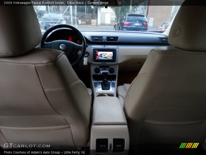 Deep Black / Cornsilk Beige 2009 Volkswagen Passat Komfort Sedan