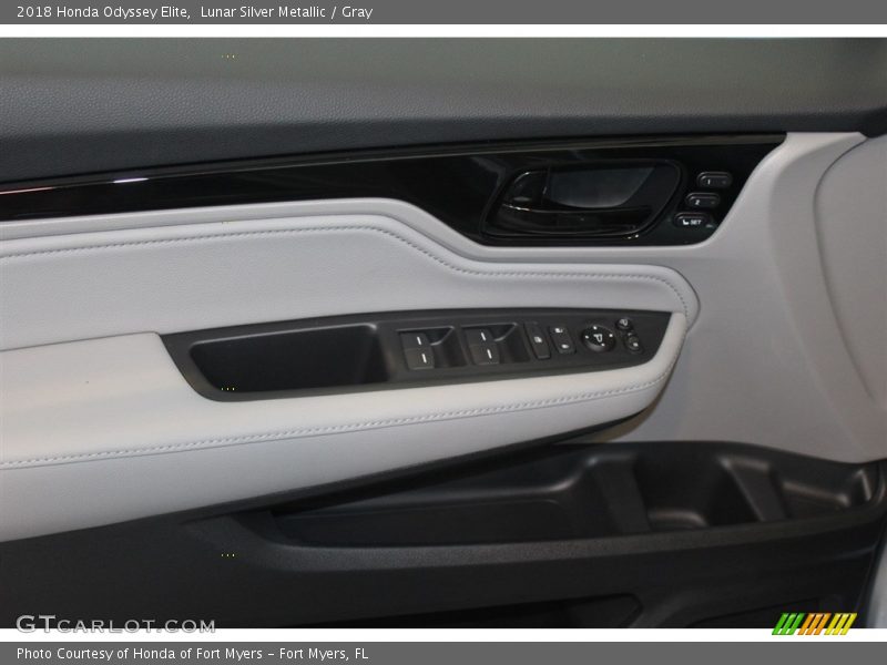 Lunar Silver Metallic / Gray 2018 Honda Odyssey Elite