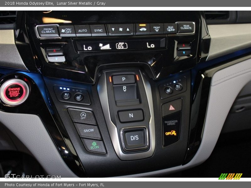 Lunar Silver Metallic / Gray 2018 Honda Odyssey Elite