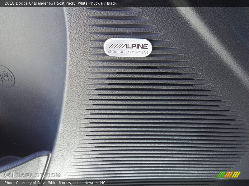 White Knuckle / Black 2018 Dodge Challenger R/T Scat Pack