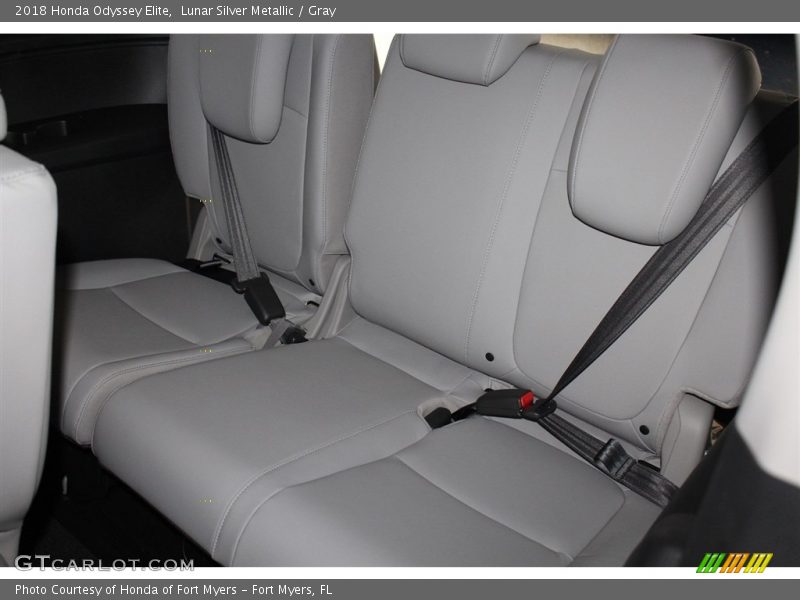 Lunar Silver Metallic / Gray 2018 Honda Odyssey Elite