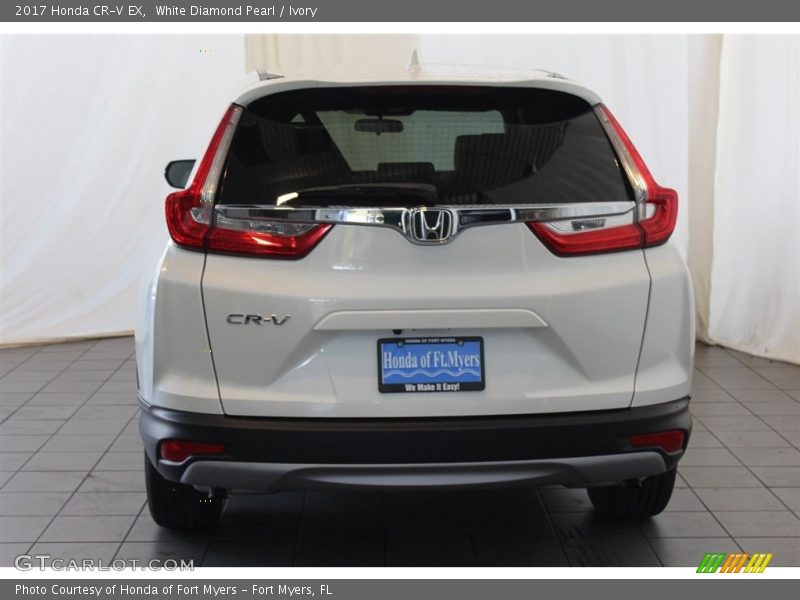 White Diamond Pearl / Ivory 2017 Honda CR-V EX