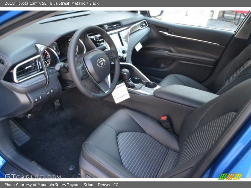 Blue Streak Metallic / Black 2018 Toyota Camry SE