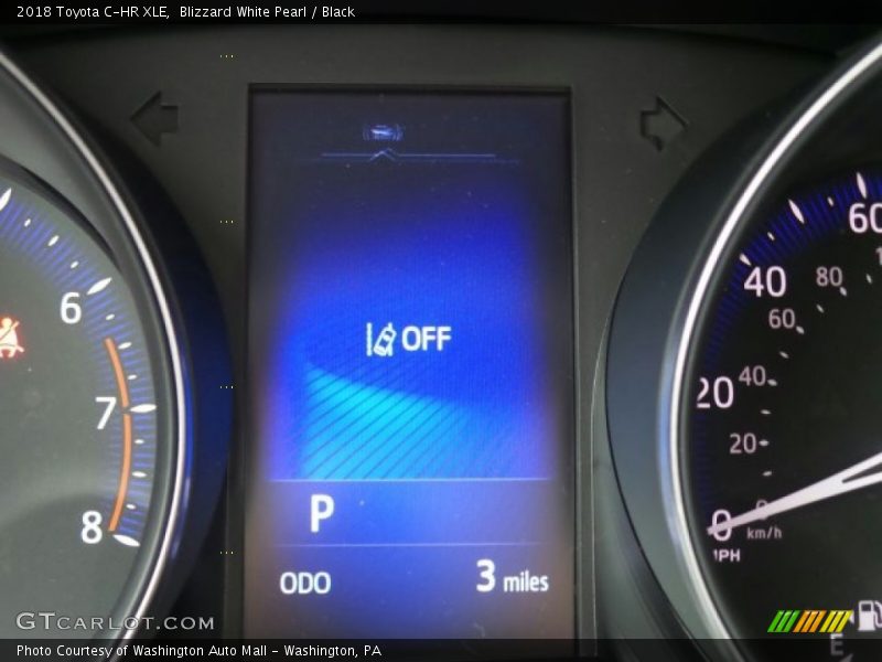 Blizzard White Pearl / Black 2018 Toyota C-HR XLE