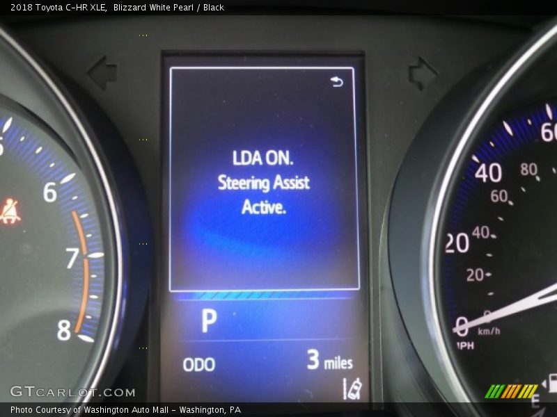 Blizzard White Pearl / Black 2018 Toyota C-HR XLE