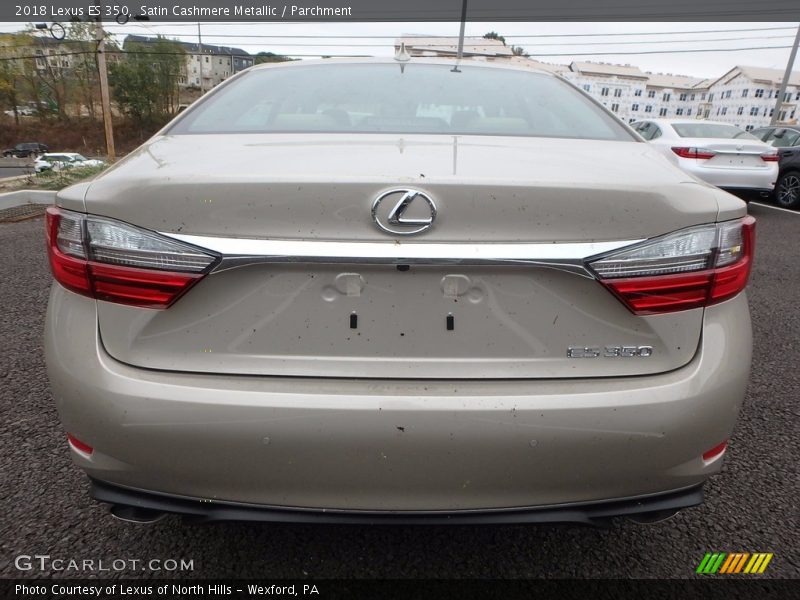 Satin Cashmere Metallic / Parchment 2018 Lexus ES 350