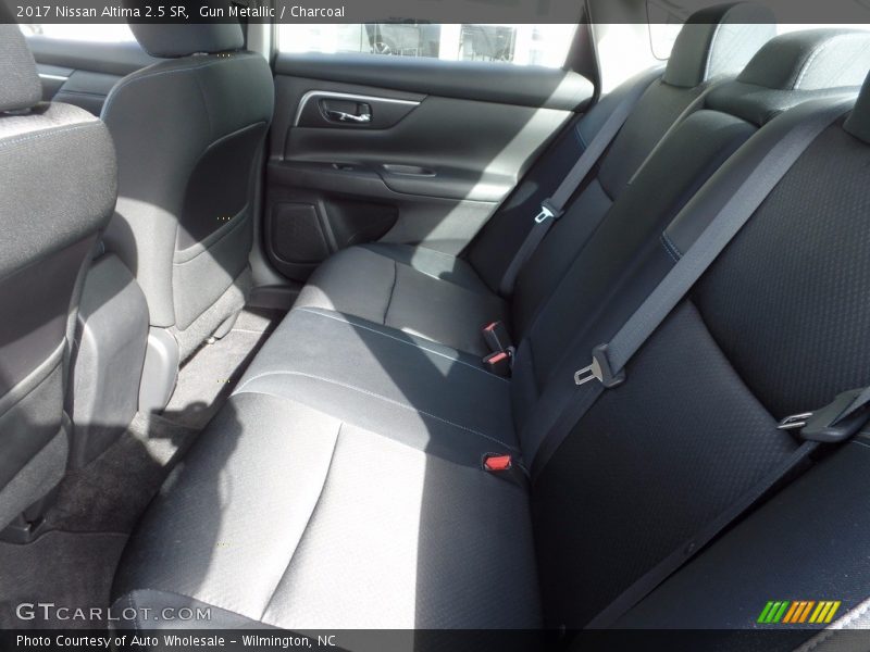 Gun Metallic / Charcoal 2017 Nissan Altima 2.5 SR