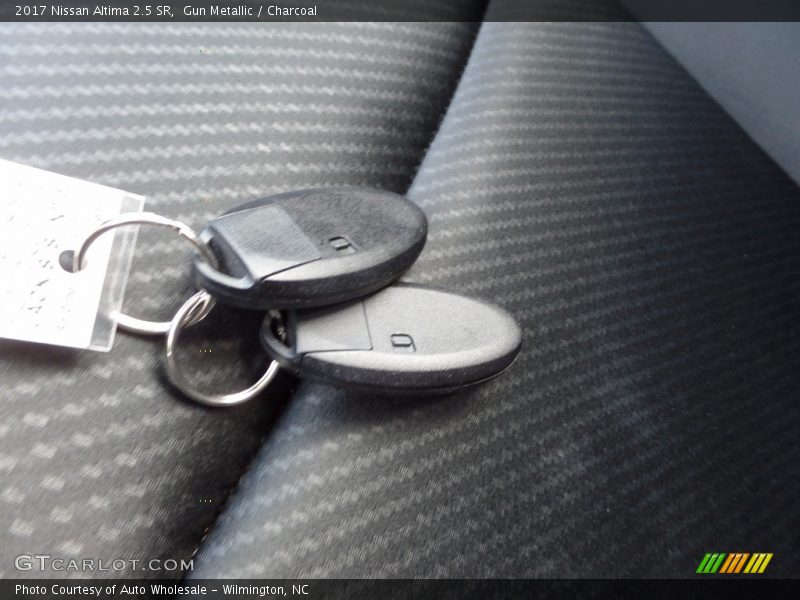 Gun Metallic / Charcoal 2017 Nissan Altima 2.5 SR