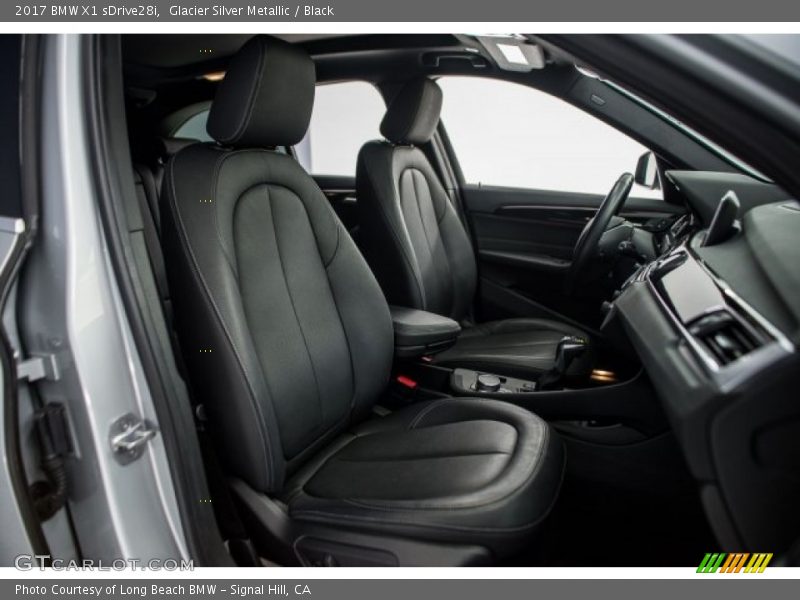 Glacier Silver Metallic / Black 2017 BMW X1 sDrive28i