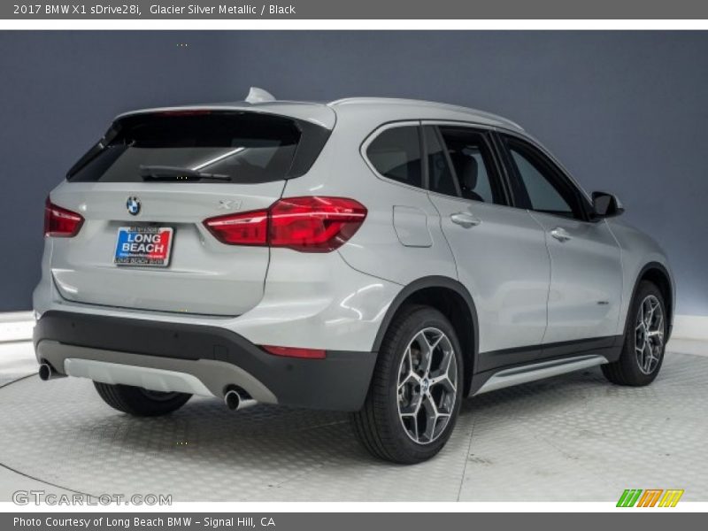 Glacier Silver Metallic / Black 2017 BMW X1 sDrive28i