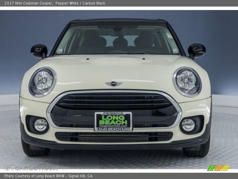 Pepper White / Carbon Black 2017 Mini Clubman Cooper