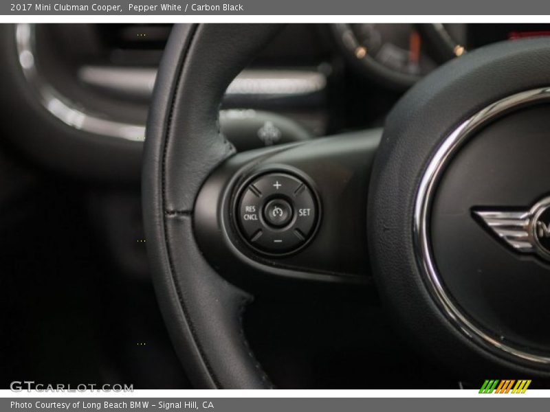 Pepper White / Carbon Black 2017 Mini Clubman Cooper