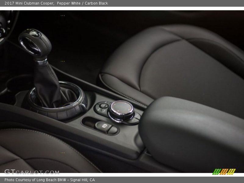 Pepper White / Carbon Black 2017 Mini Clubman Cooper