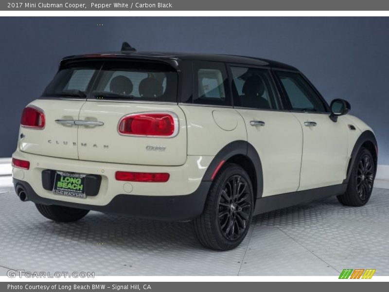 Pepper White / Carbon Black 2017 Mini Clubman Cooper
