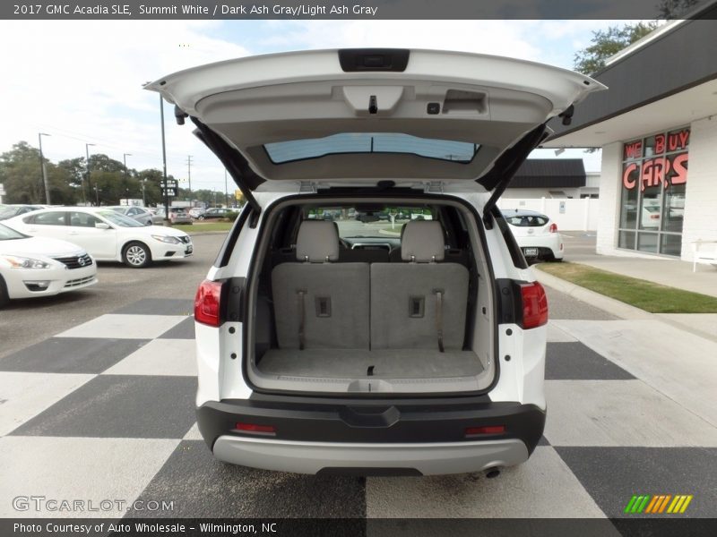 Summit White / Dark Ash Gray/Light Ash Gray 2017 GMC Acadia SLE