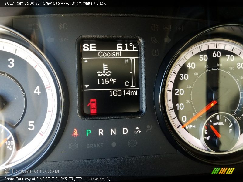 Bright White / Black 2017 Ram 3500 SLT Crew Cab 4x4