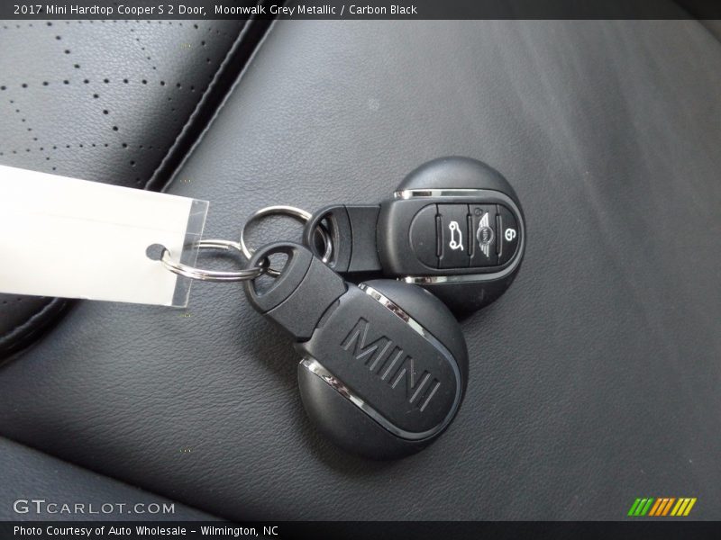 Moonwalk Grey Metallic / Carbon Black 2017 Mini Hardtop Cooper S 2 Door