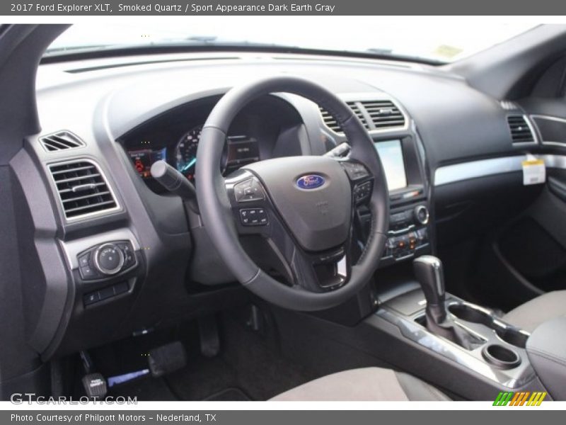 Smoked Quartz / Sport Appearance Dark Earth Gray 2017 Ford Explorer XLT