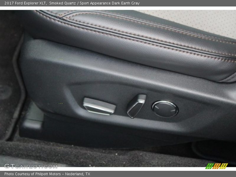 Smoked Quartz / Sport Appearance Dark Earth Gray 2017 Ford Explorer XLT