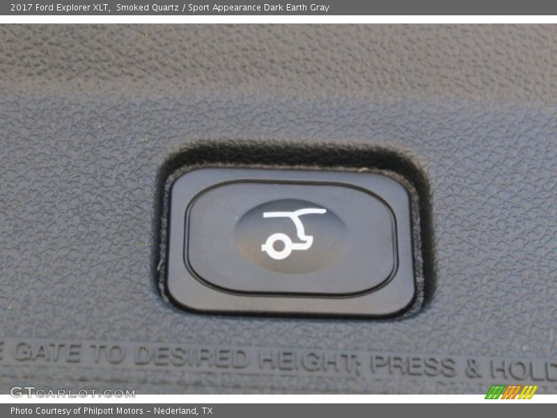 Smoked Quartz / Sport Appearance Dark Earth Gray 2017 Ford Explorer XLT